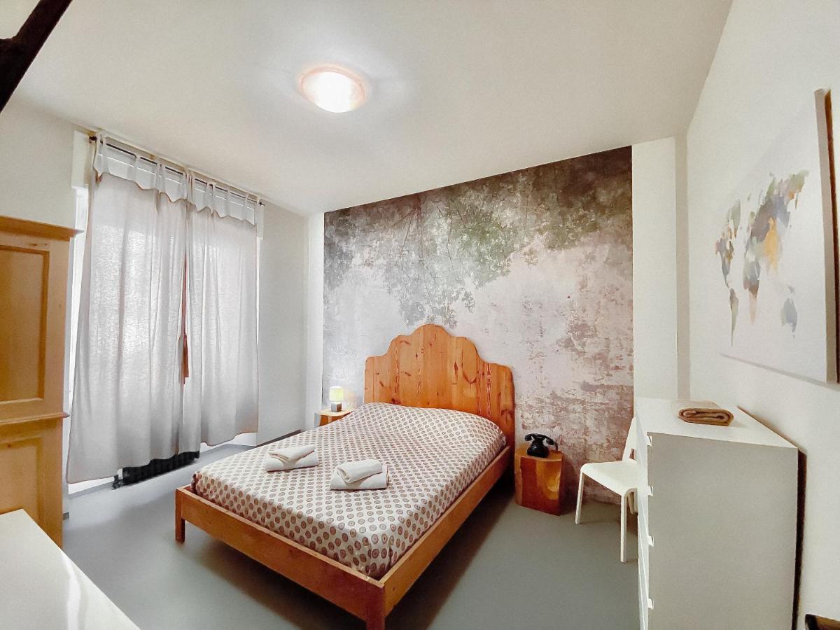 Tra Piazza Erbe E Piazza Bra Raffinata Maison Hotel Верона Екстериор снимка