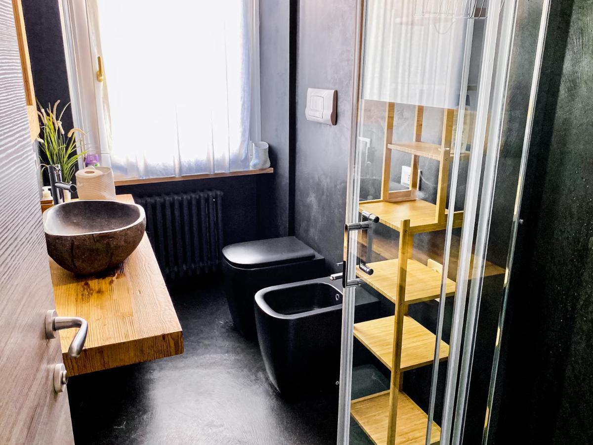 Tra Piazza Erbe E Piazza Bra Raffinata Maison Hotel Верона Екстериор снимка