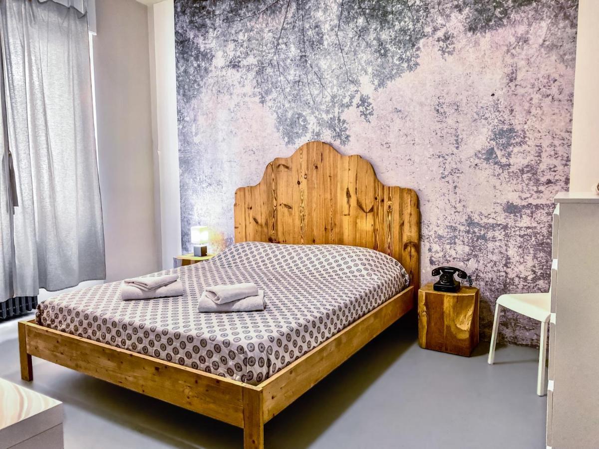 Tra Piazza Erbe E Piazza Bra Raffinata Maison Hotel Верона Екстериор снимка